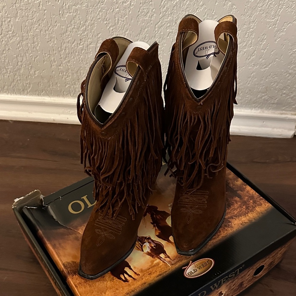 Old West Suede Fringe Boots in Rich Brown